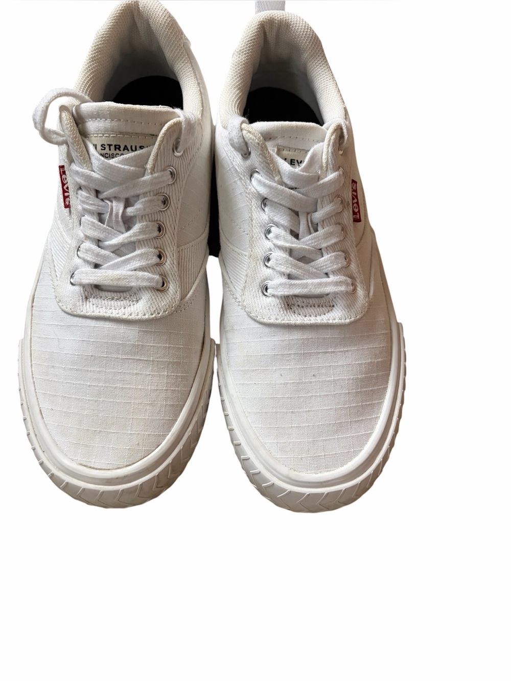Levi's White Canvas Men's Low-Top Sneakers size 6
